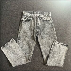 •Vintage 90s Levi 501 0686 Acid Wash Black & White Jeans•